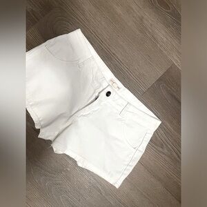 EUC White cotton shorts from Zenana outfitters